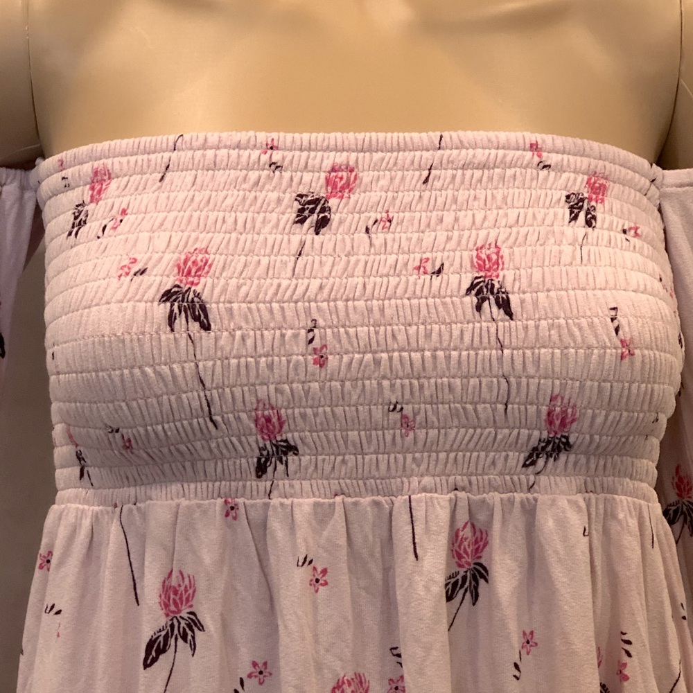 FREE PEOPLE BOHO PINK OFF THE SHOULDER TOP WITH FLOWING “BELL” SLEEVES - Picture 3 of 10